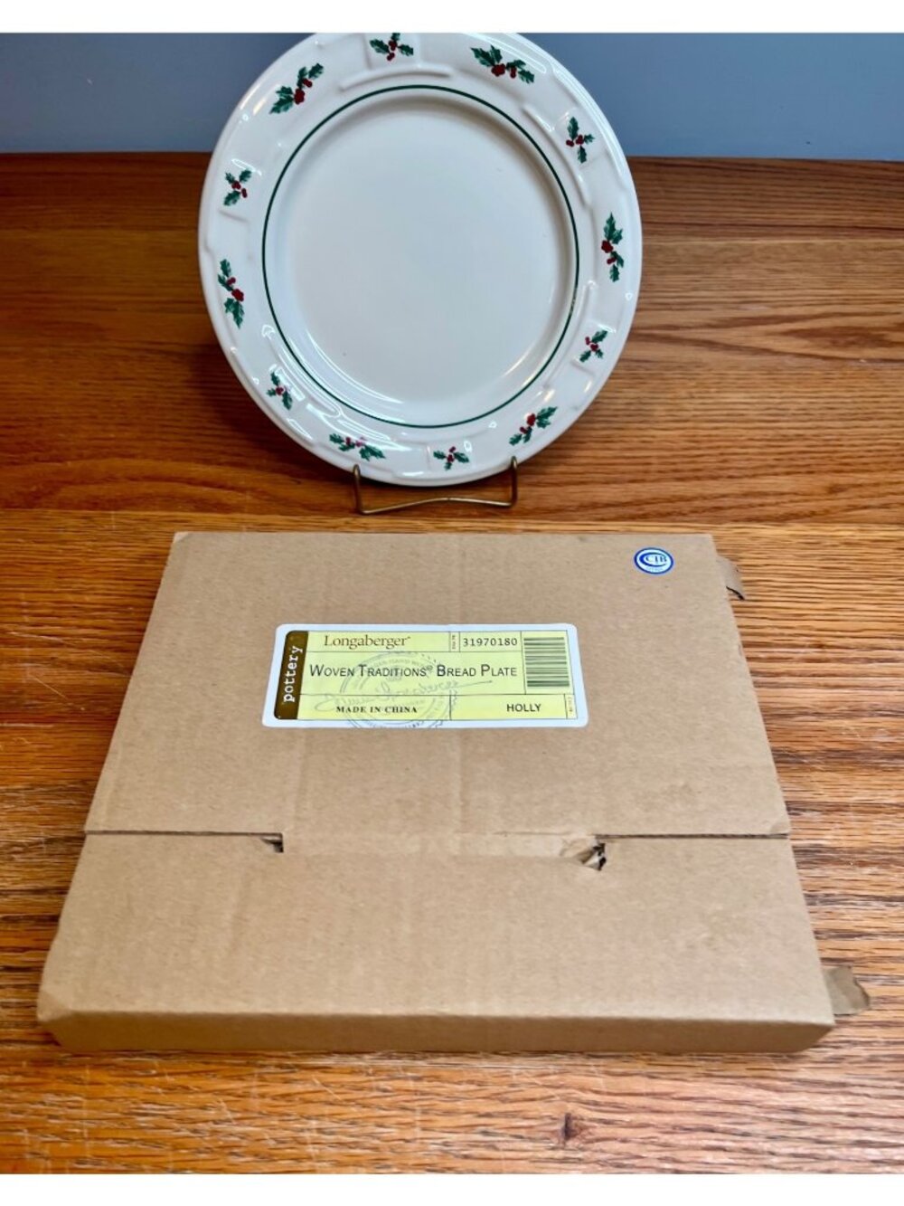New In Box Longaberger Woven Traditions Holly Bread and Butter Plate 7 3/8"
